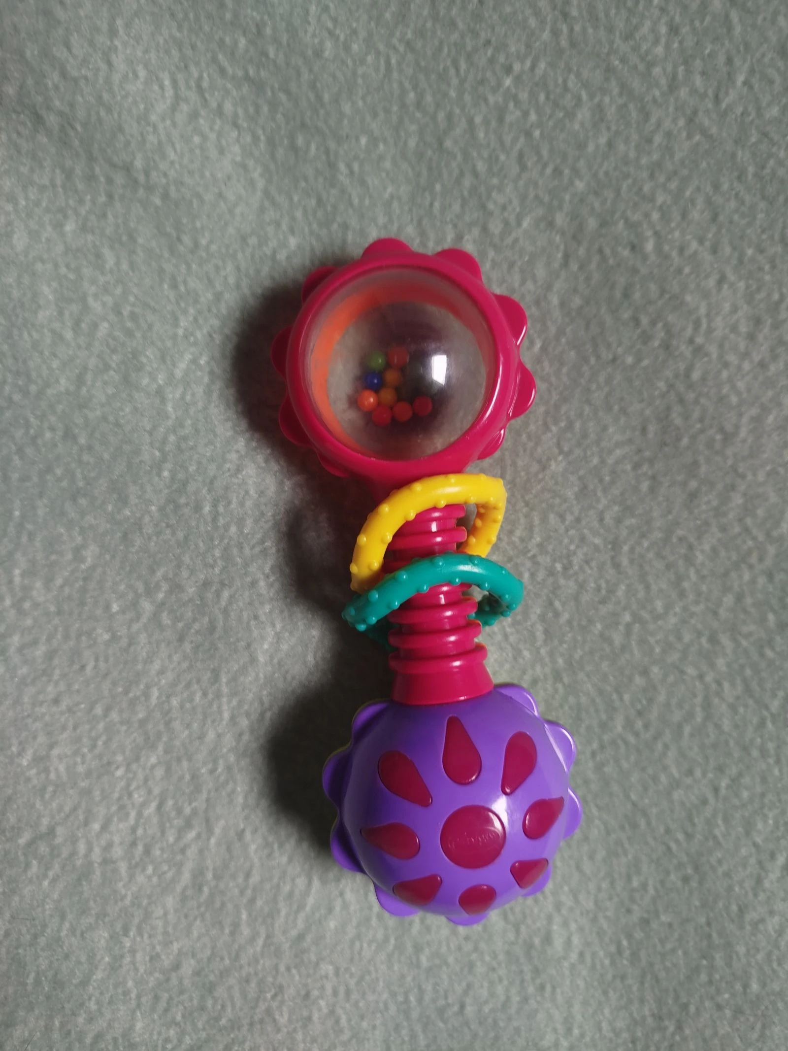 Hochet multicolore 